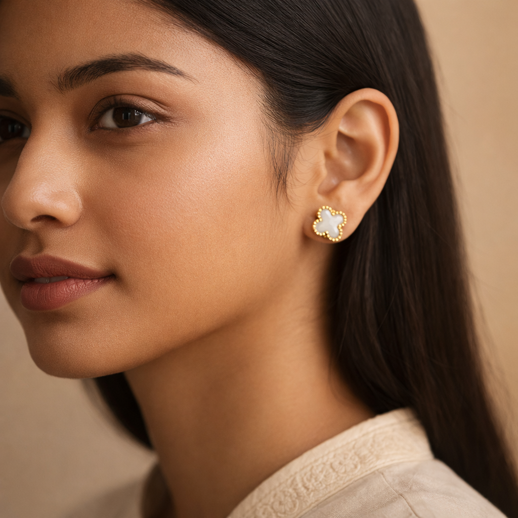 Gilded Pearlescent Clover Studs