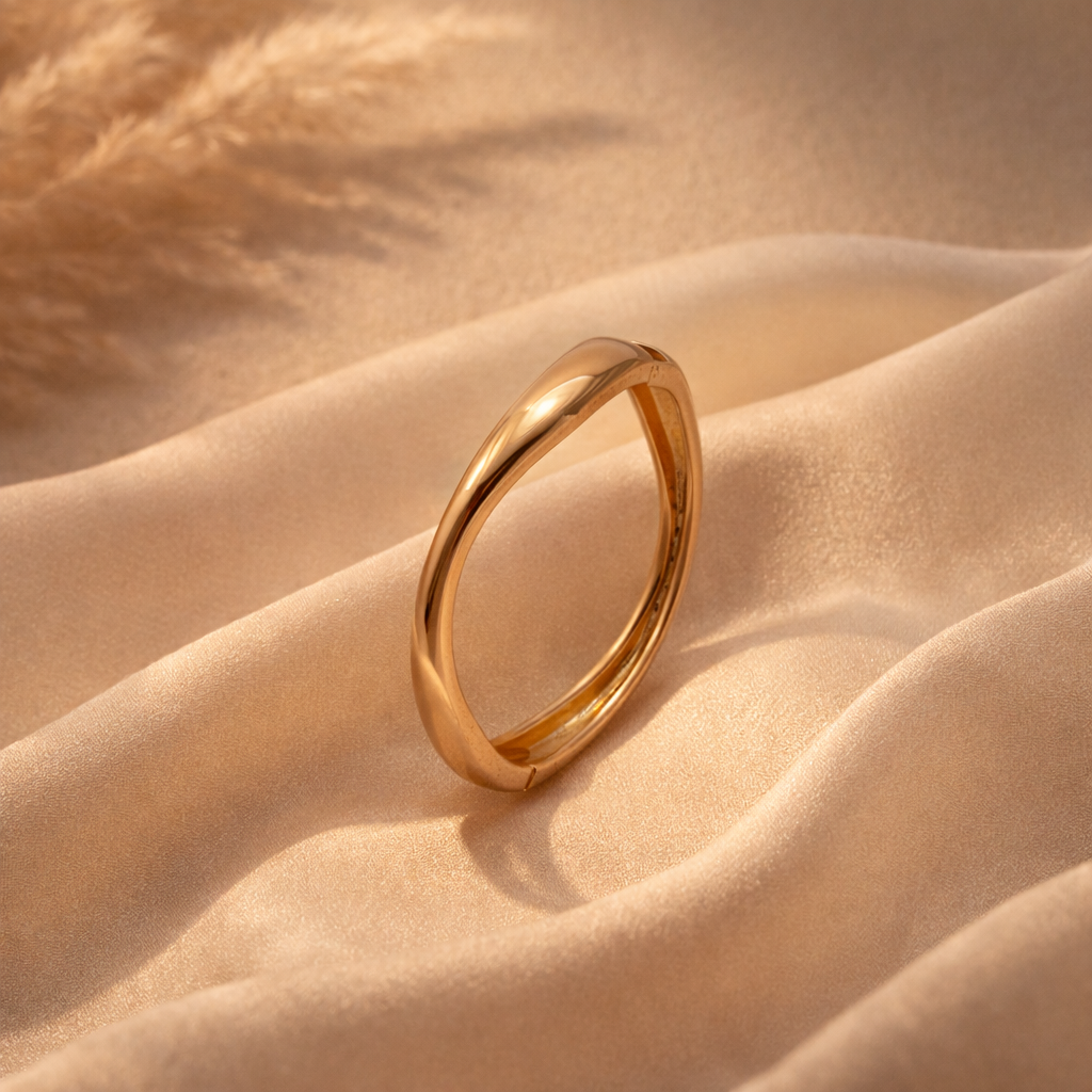 The Swarnam Wave Solid Gold Kada