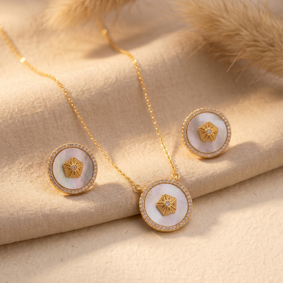 Classic Halo Medallion Golden Pendant Set