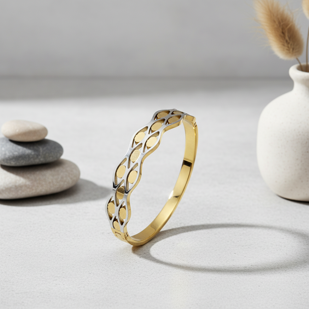 Gilded Wavy Lattice Bangle