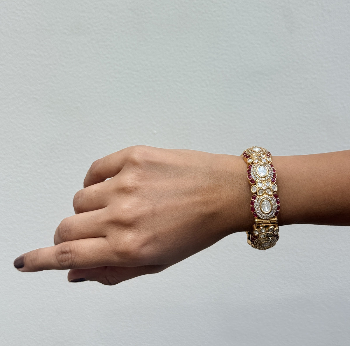 Antique Kundan-Inspired Bangle