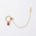 pearl chain, red stone aur kundan-style detailing ke saath.