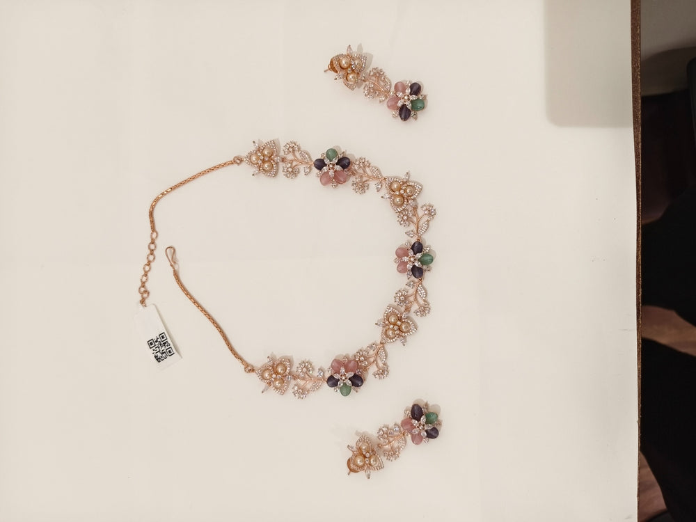 Pastel Floral Pearl-Style Necklace Set real view 1