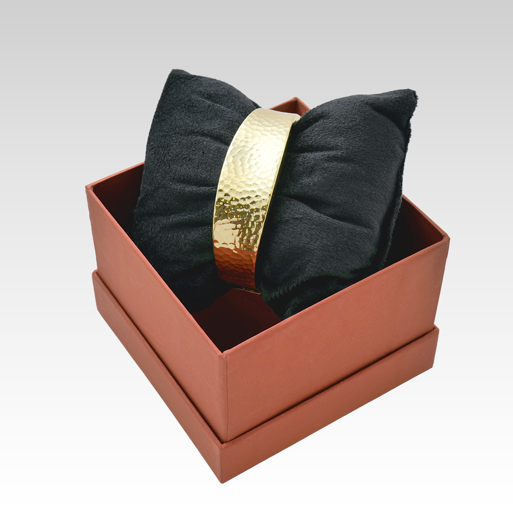 Gilded Honeycomb Hammered Bangle