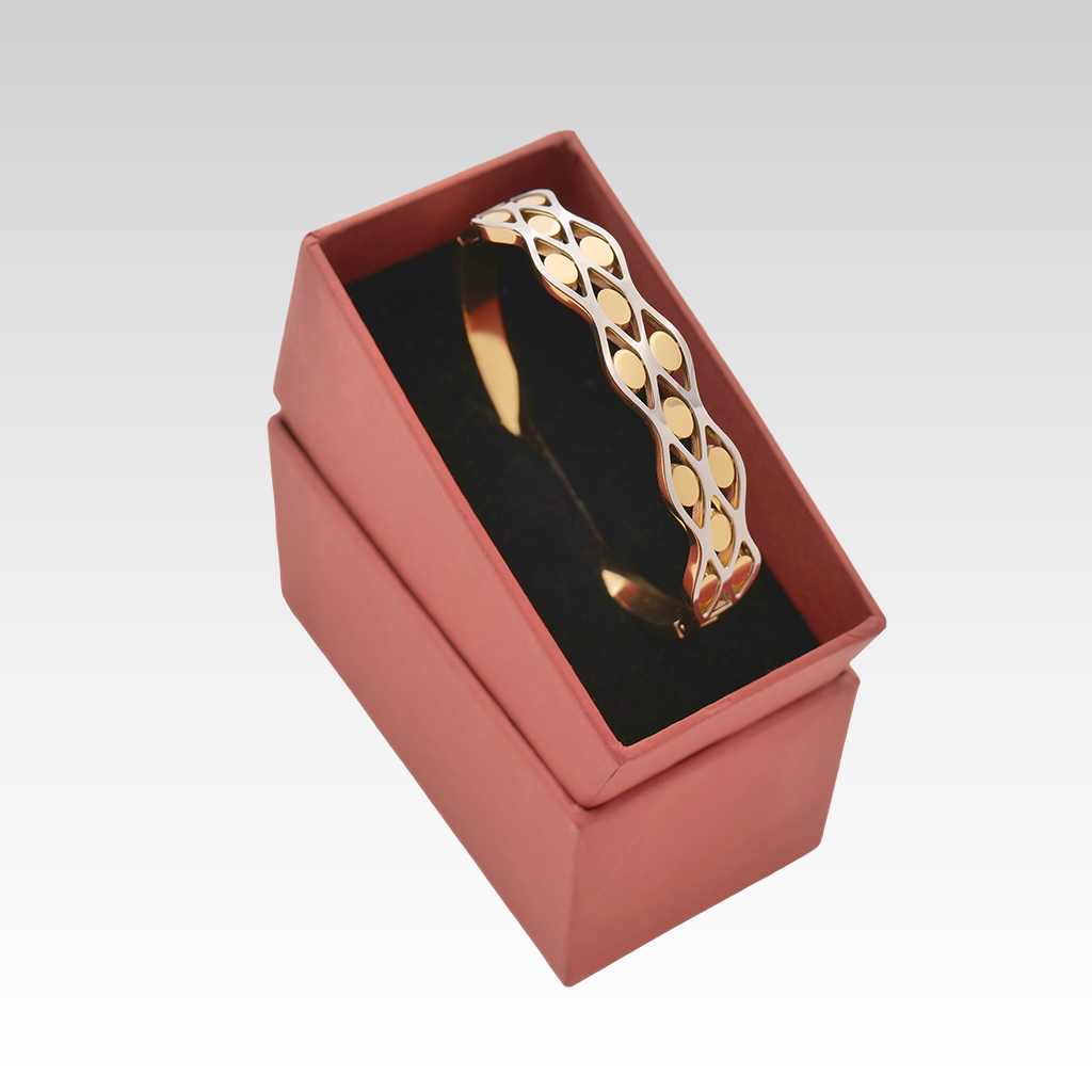 Gilded Wavy Lattice Bangle