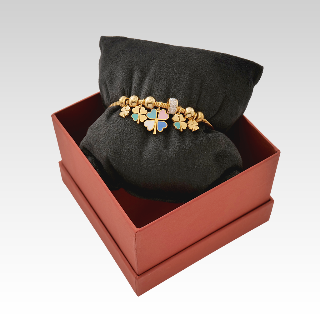 Gilded Lucky Clover Charm Bangle