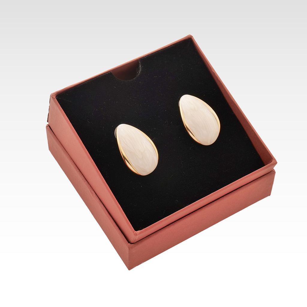 The Swarnam Oyster Pearl Studs