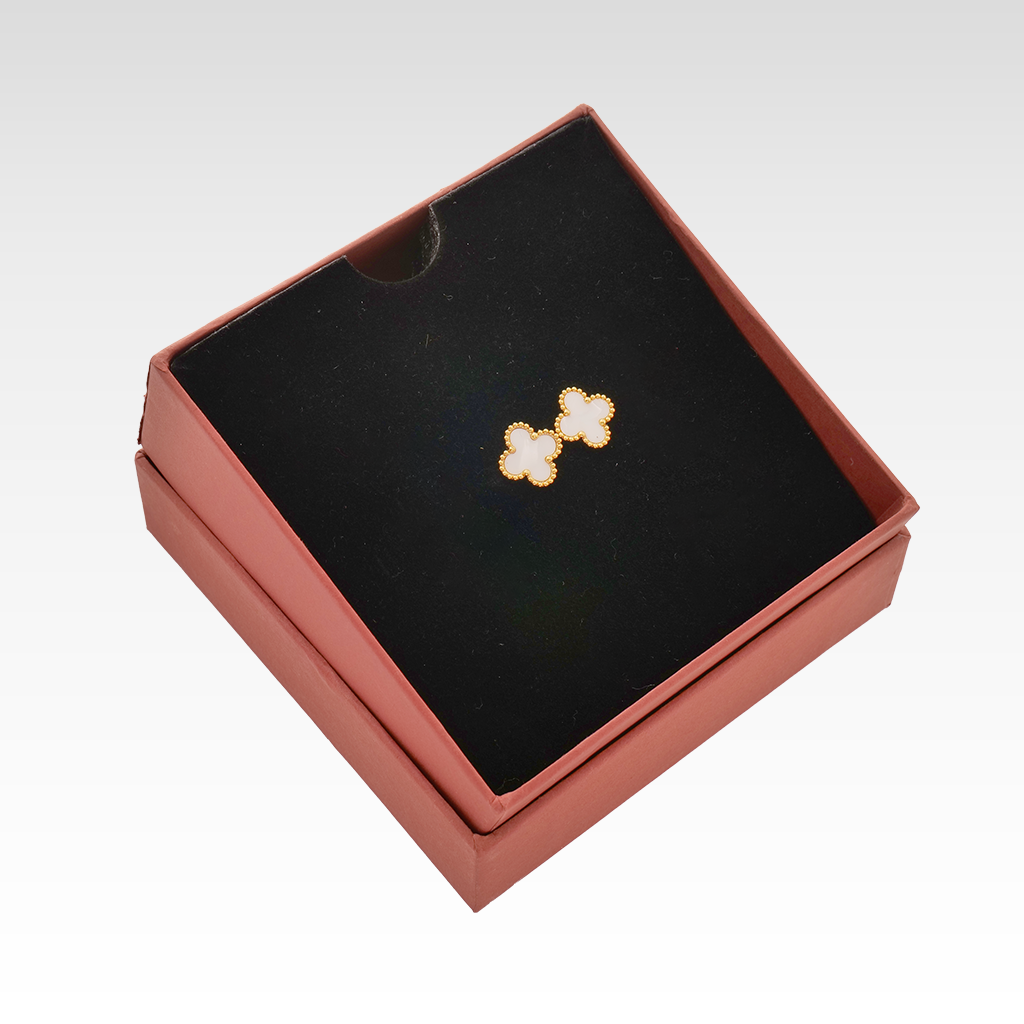 Gilded Pearlescent Clover Studs