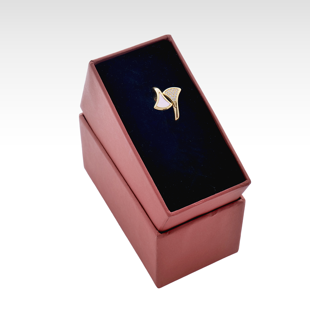 Gilded Fan Motif Bypass Ring