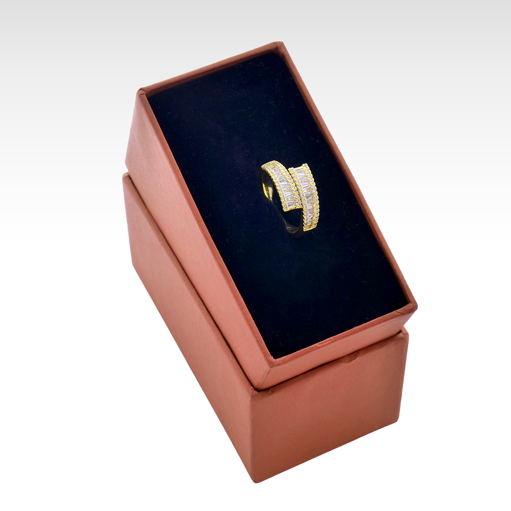 Elegant Crossover Diamond Golden Ring