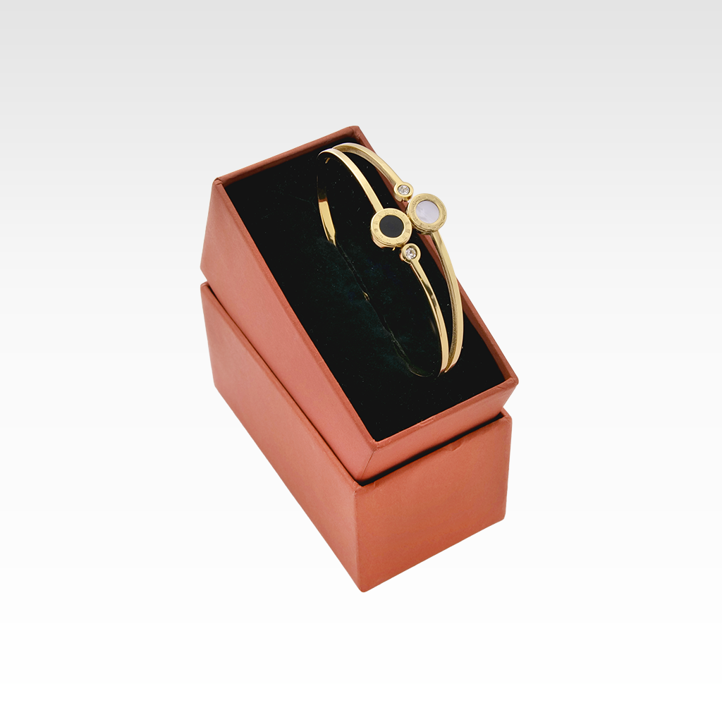 The Dual Eclipse Diamond and Onyx Orbital Bangle