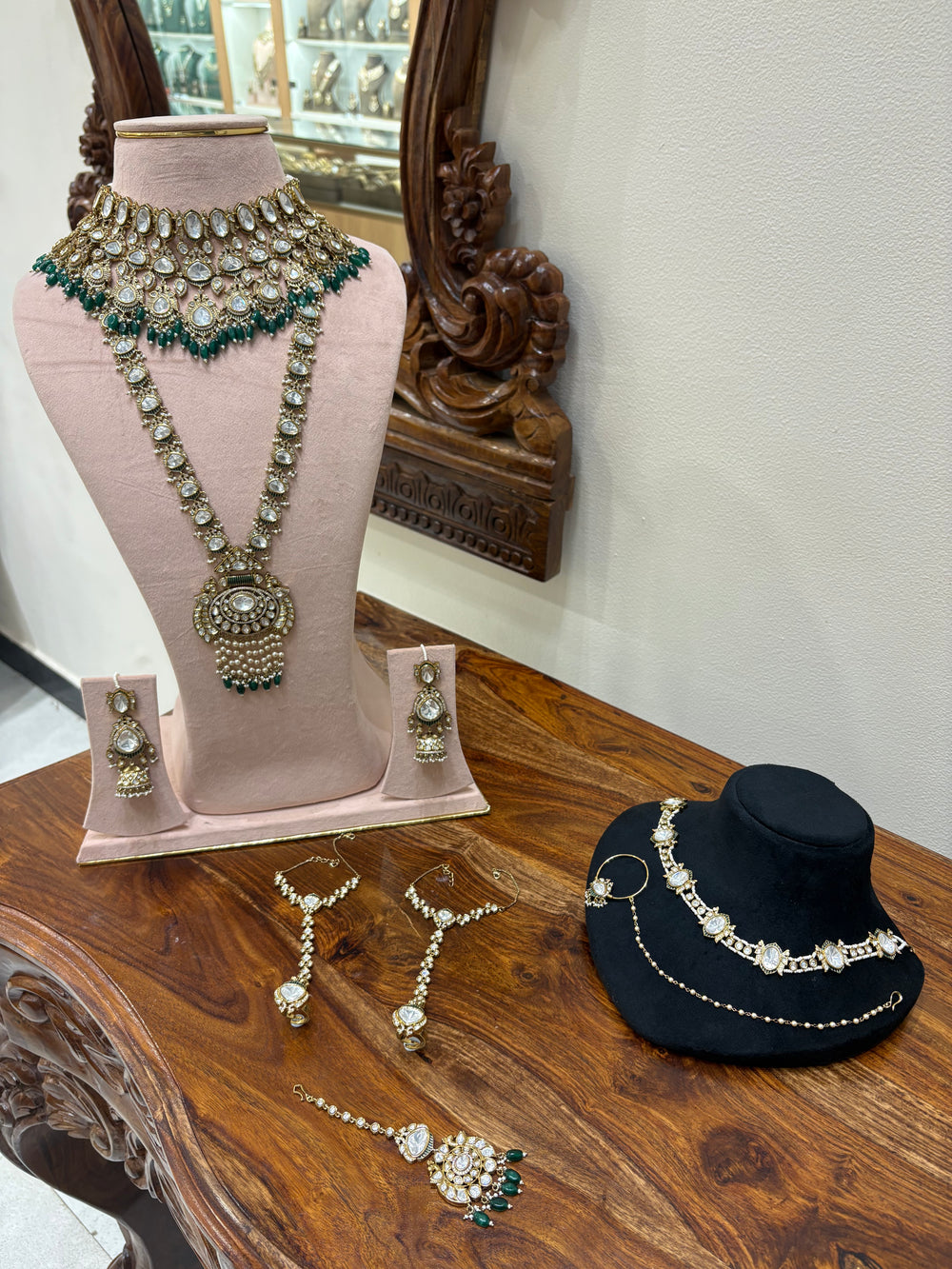 Meher Kundan-Inspired Bridal Jewellery Set real view 2