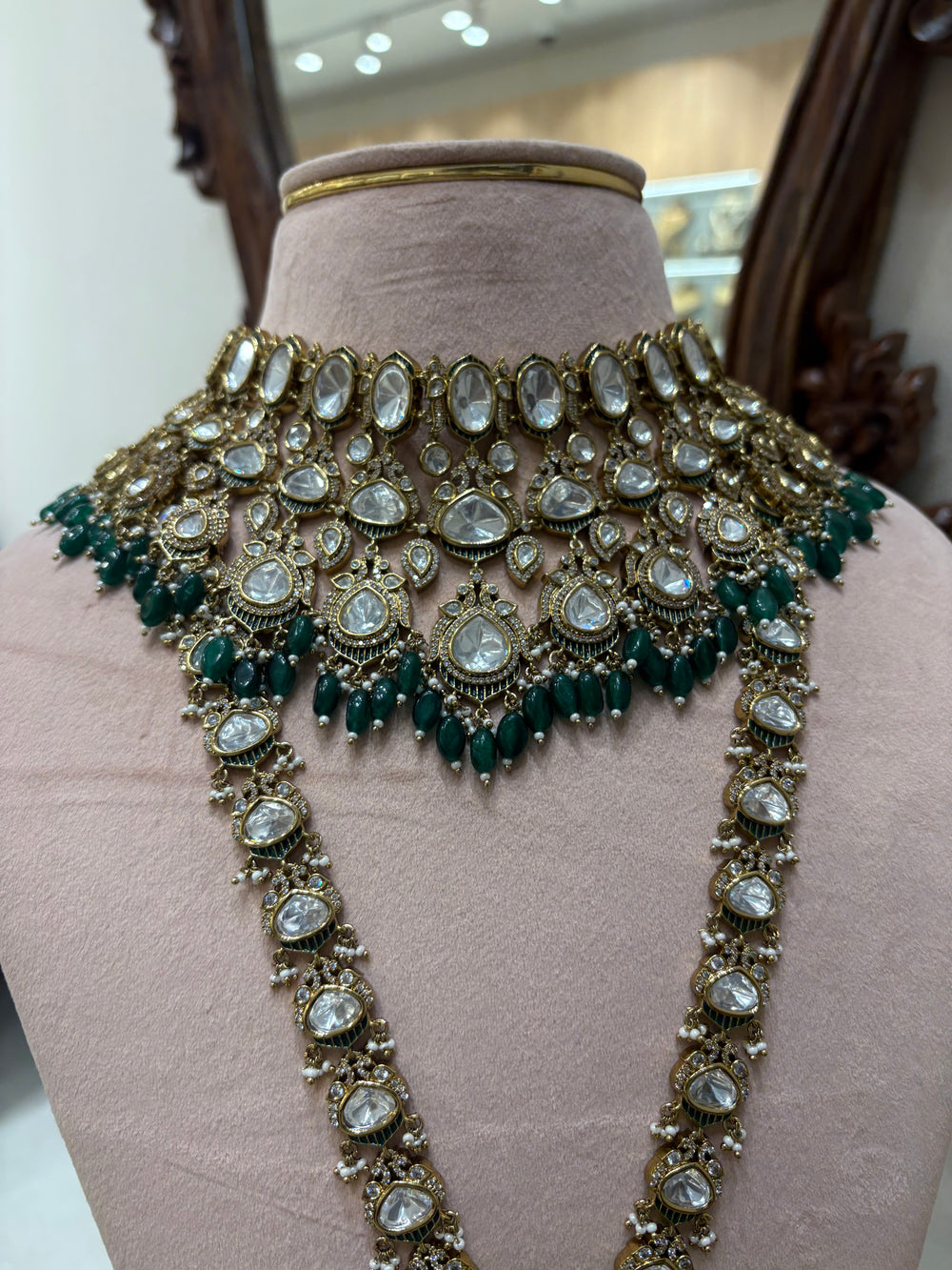 Meher Kundan-Inspired Bridal Jewellery Set real view 7