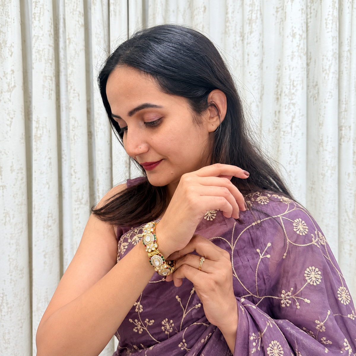 Antique Kundan-Inspired Bangle