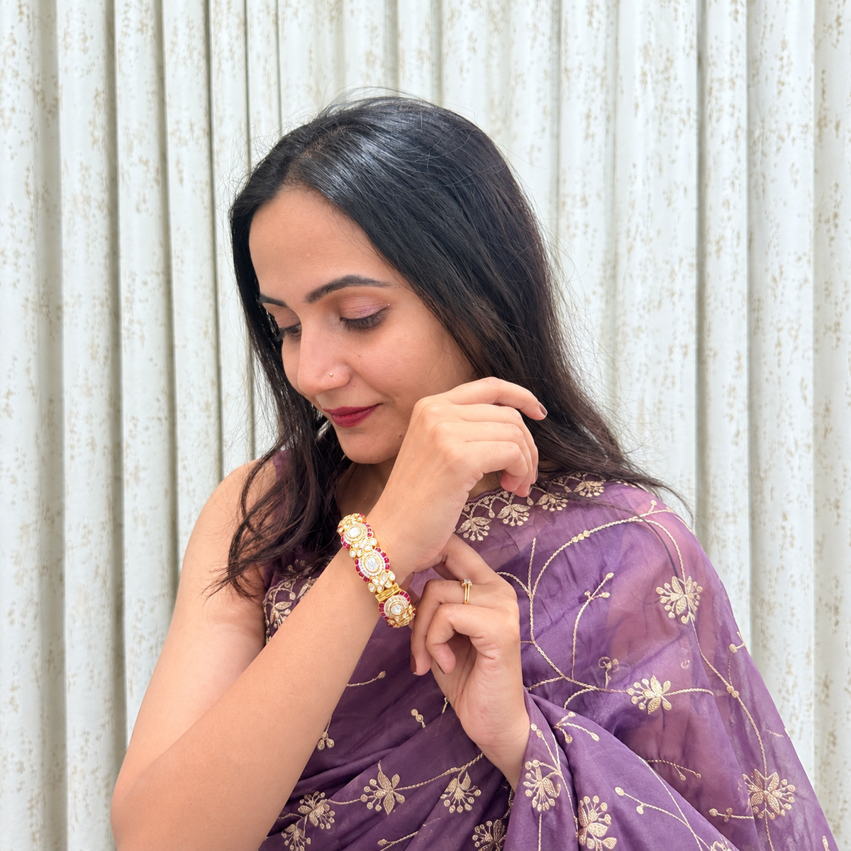 Antique Kundan-Inspired Bangle