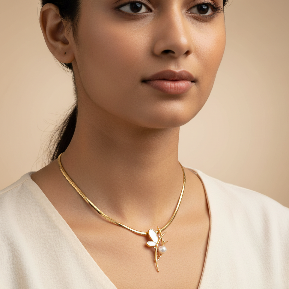 Modern Gold Leaf Pearl Pendant Necklace